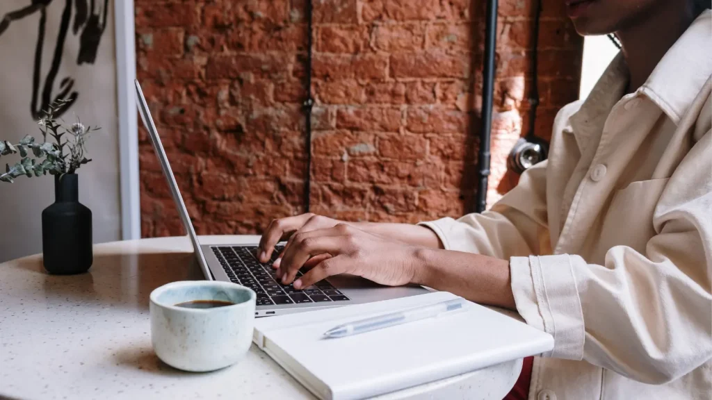 public wifi service in coffee shops and public zones, shopping malls
