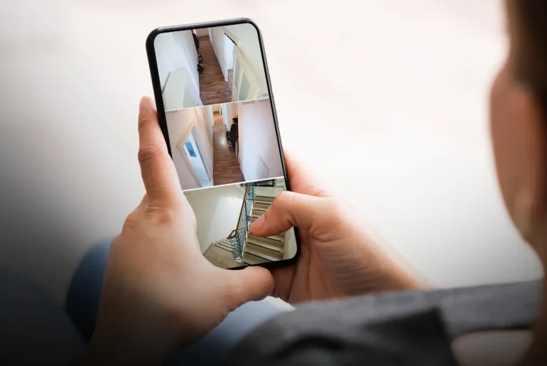 Do investimento caro ao serviço escalável: como as inovações em nuvem redefinem a vigilância por vídeo custo de vigilância por vídeo de telecomunicações