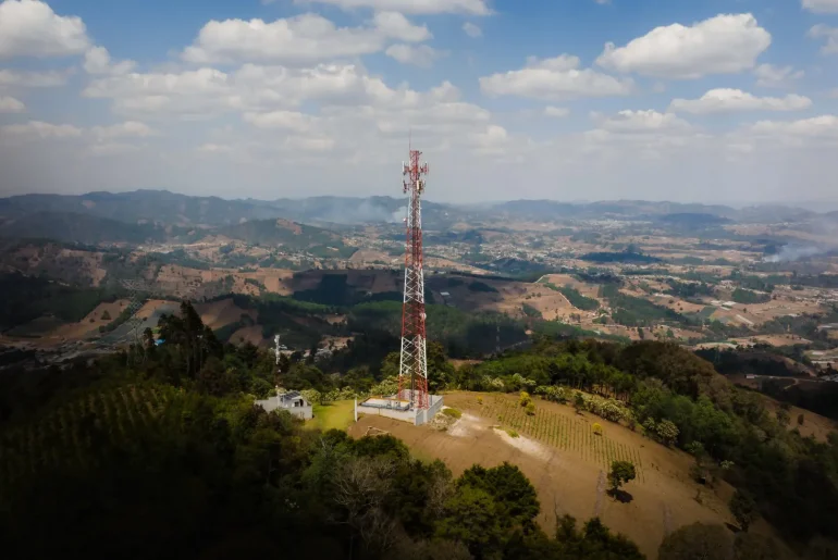 VSaaS Solution Aimed to the Mobile Operators’ Revenue Growth Needs 4g/5g based-video surveillance from Mobile operator to business