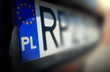 License-Plate-Number-Recognition-system-from-aipix