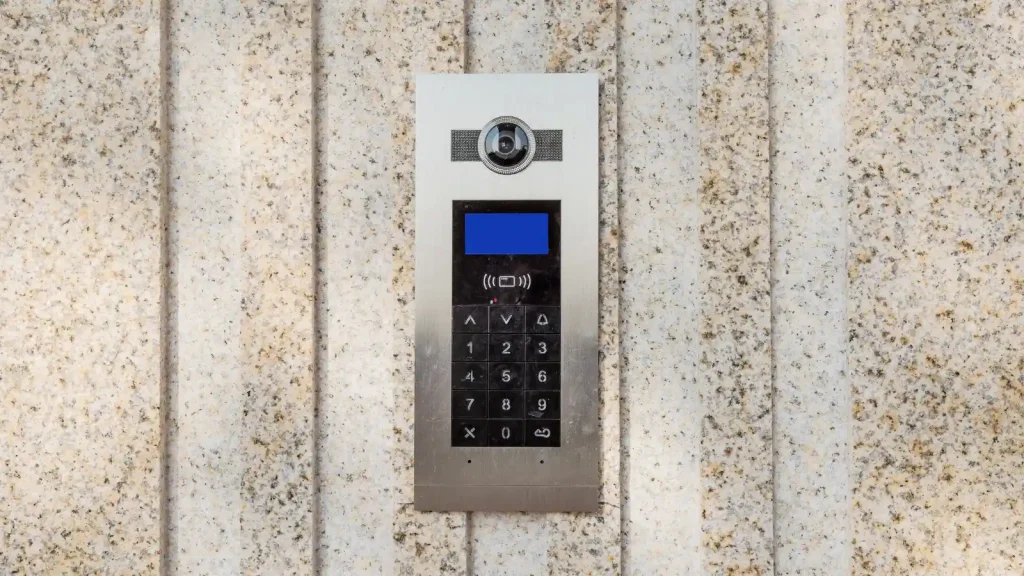 SIP-compatible intercom software for telecom and ISP