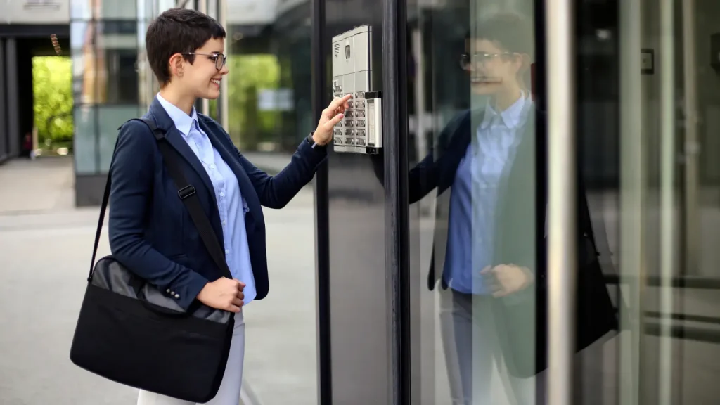 SIP-compatible intercom to launch smart intercom as a service from telecom and ISPs
