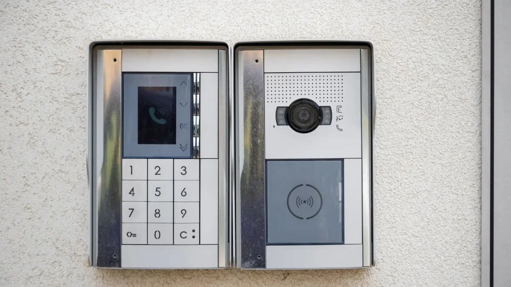 Launching VSaaS as a Telecom Service and Intercom as a service