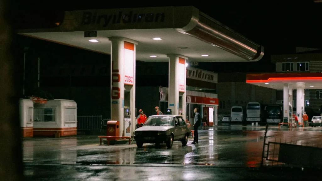 cloud VSaaS monitoring center behind NAT in distributed areas and regions